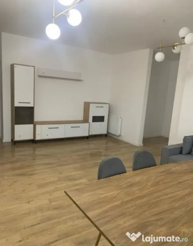 Vând ap. 2 camere 50 mp, zona Teilor , Floresti