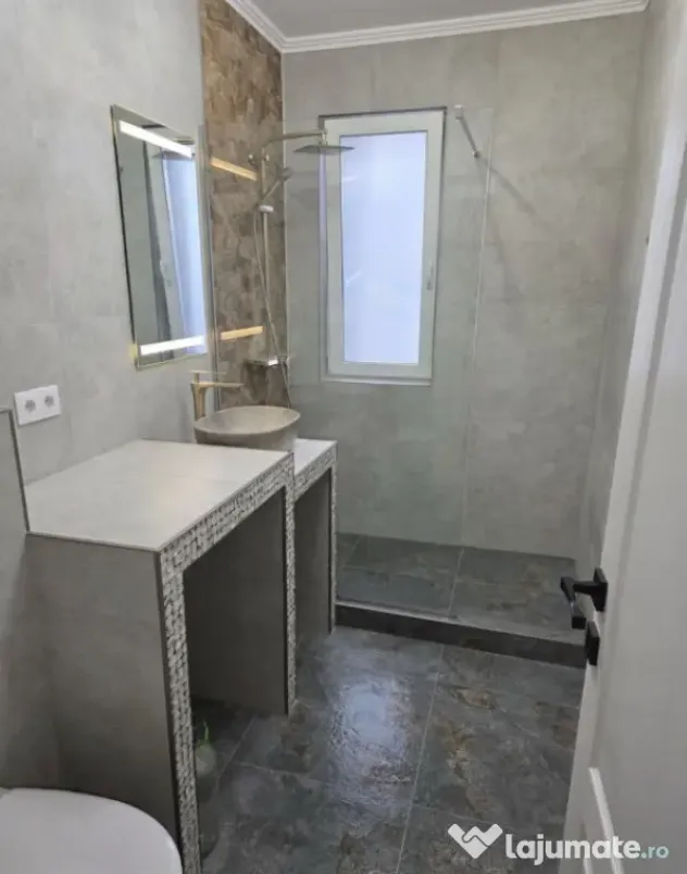 Vând ap. 2 camere 50 mp, zona Teilor , Floresti