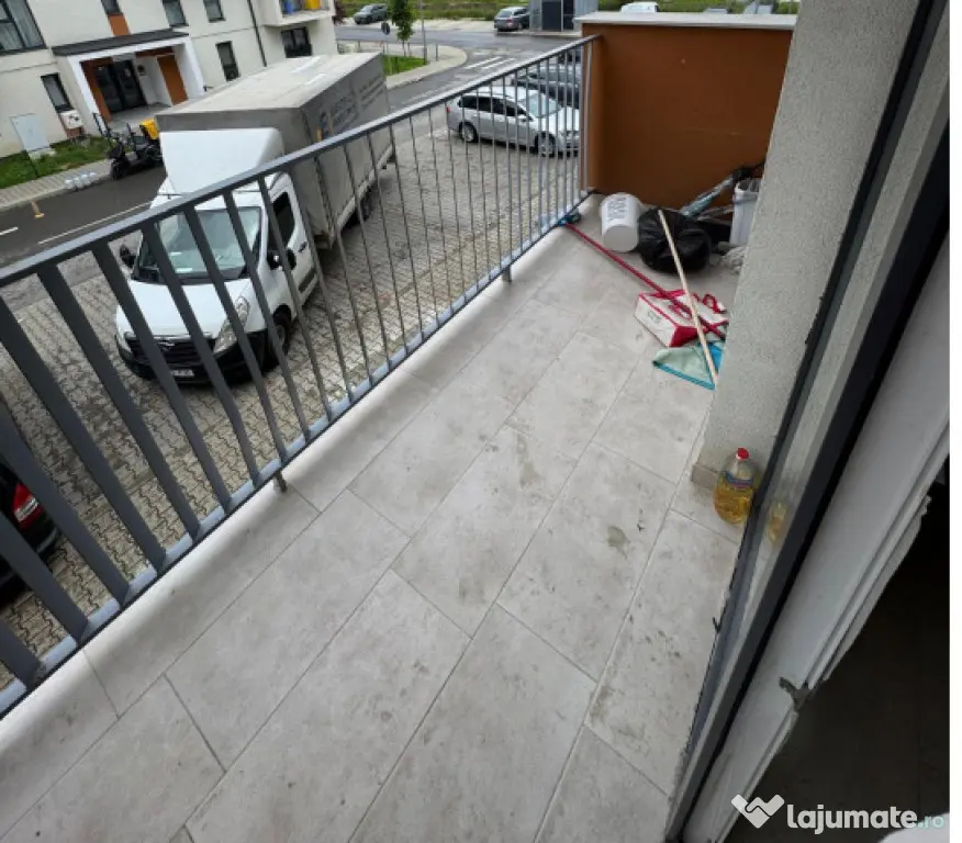 UNICAT, Apartament 4 camere 75mp, Zona Eroilor