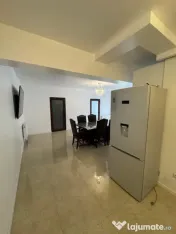 UNICAT, Apartament 4 camere 75mp, Zona Eroilor