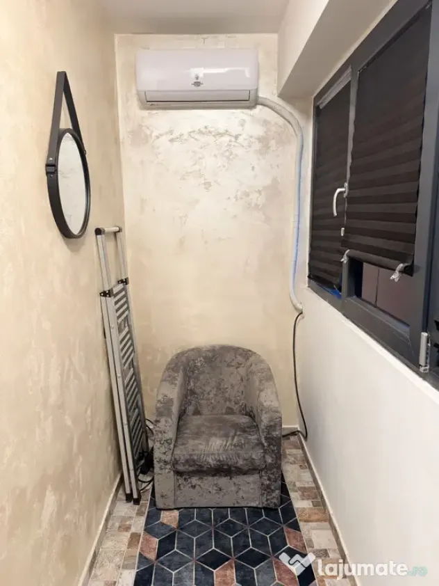 Vând garsonieră Diamantului decomandat