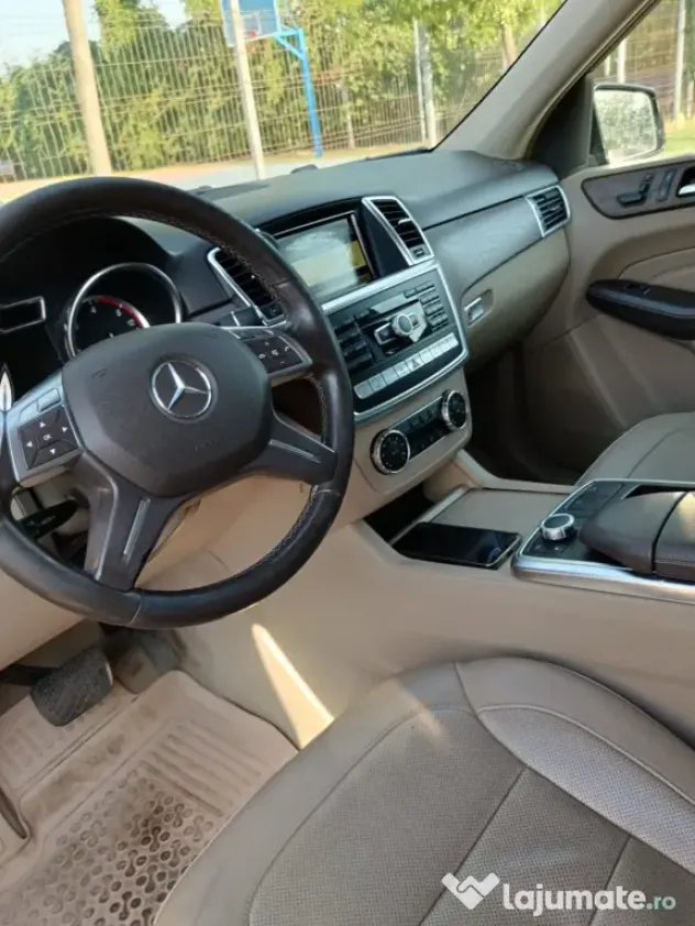 Mercedes-Benz ML 250 BlueTEC 4MATIC – 204 CP – 2012