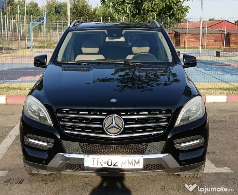 Mercedes-Benz ML 250 BlueTEC 4MATIC – 204 CP – 2012
