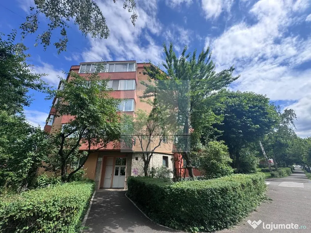Apartament 2 camere de vânzare – Tractorul, str. Bronz...