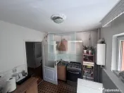 Apartament 2 camere de vânzare – Tractorul, str. Bronz...