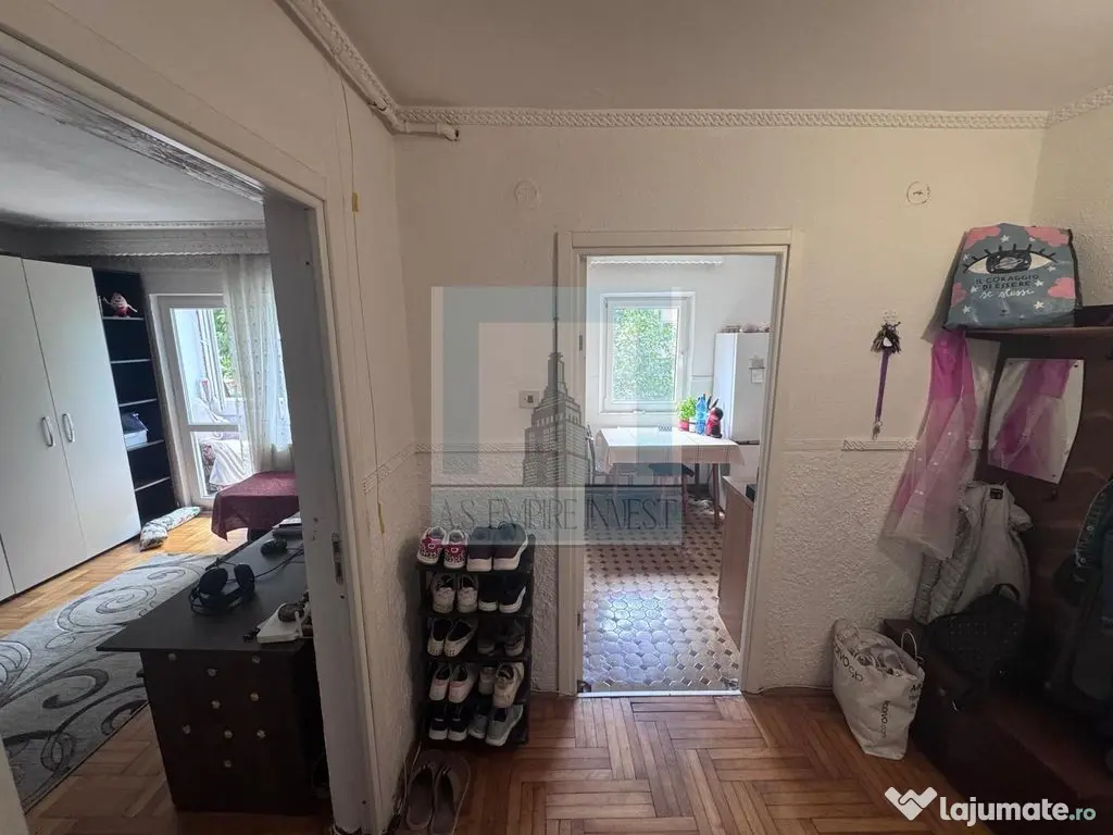 Apartament 2 camere de vânzare – Tractorul, str. Bronz...