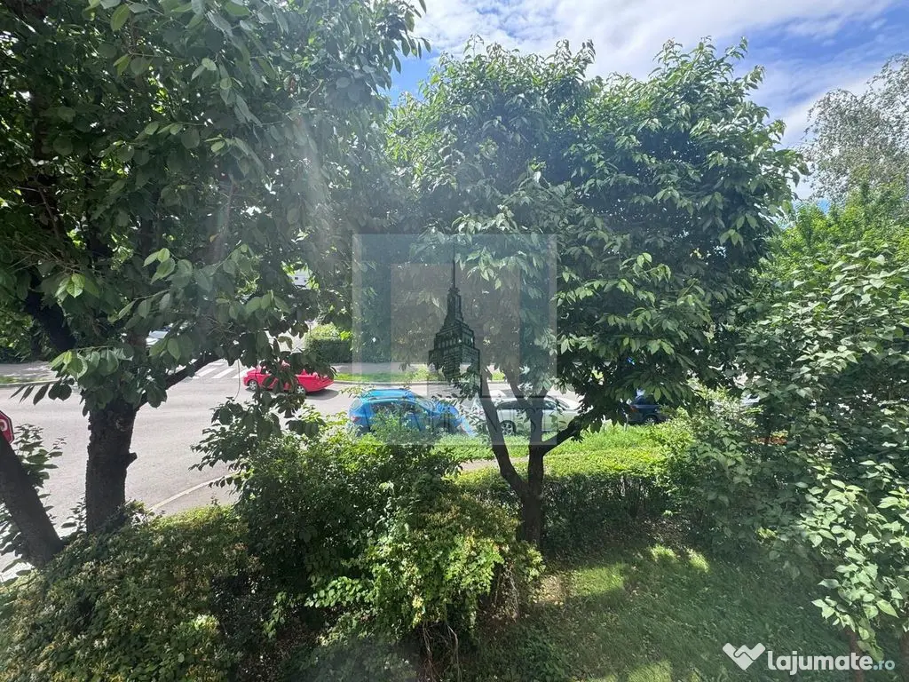 Apartament 2 camere de vânzare – Tractorul, str. Bronz...