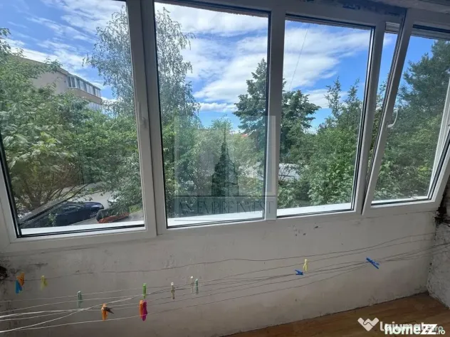 Apartament 2 camere de vânzare – Tractorul, str. Bronz... - Brasov (Brasov)