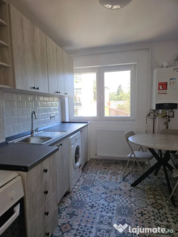 Inchiriere apartament 2 camere renovat mobilat central