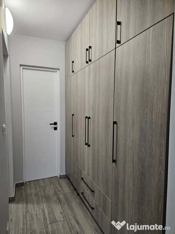 Inchiriere apartament 2 camere renovat mobilat central