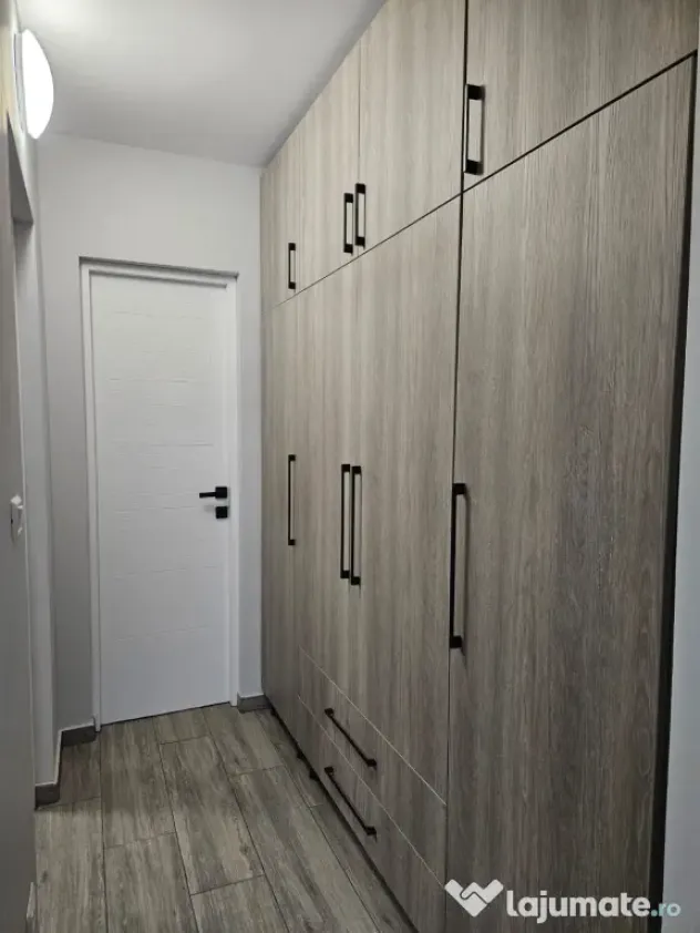 Inchiriere apartament 2 camere renovat mobilat central