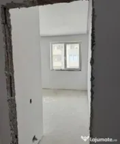 Apartament 3 camere 66mp+balcon 12mp zona Terra 