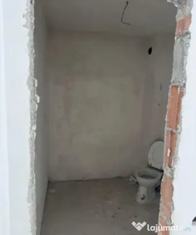 Apartament 3 camere 66mp+balcon 12mp zona Terra