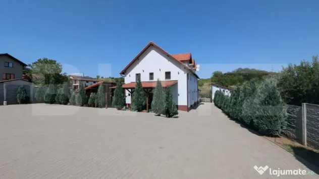 Casa de vanzare, pretabila pentru investitie si locuit