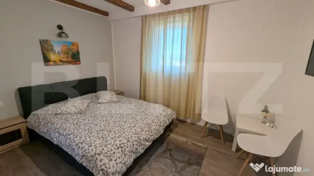 Casa de vanzare, pretabila pentru investitie si locuit