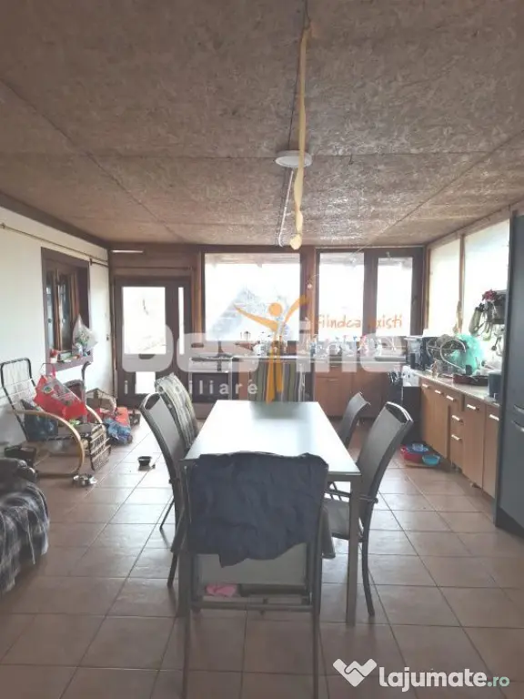 Casa Poiana Campina 6 camere, 228 mp. S.C. . 1521 mp teren.! - Poiana Campina (Prahova)