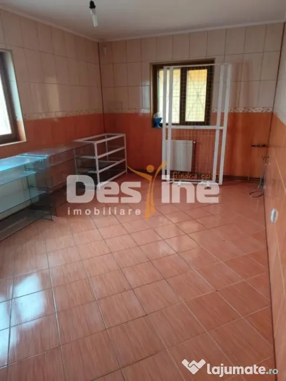 Spatiu comercial Baicoi - Baicoi (Prahova)