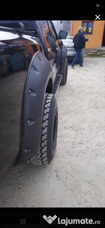 Vând Nissan Navara 2016