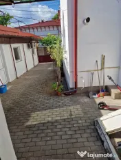 închiriez casa vis-a-vis de intrarea in Piata Centrala Craiova