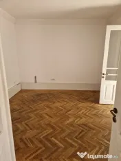 închiriez casa vis-a-vis de intrarea in Piata Centrala Craiova