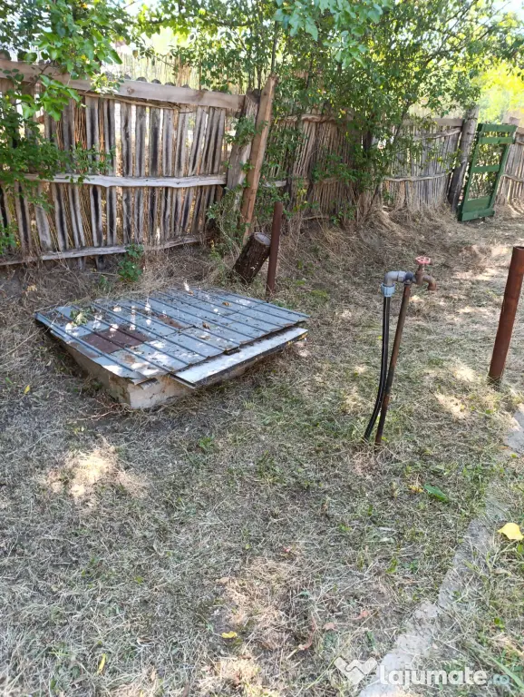 Teren intravilan de vânzare