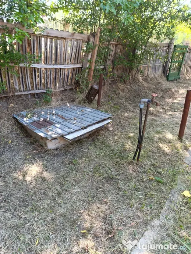 Teren intravilan de vânzare