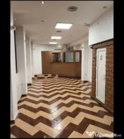 Proprietar inchiriez spatiu stradal 