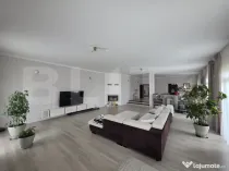 Vila de vanzare, 380 mp, zona Reghin