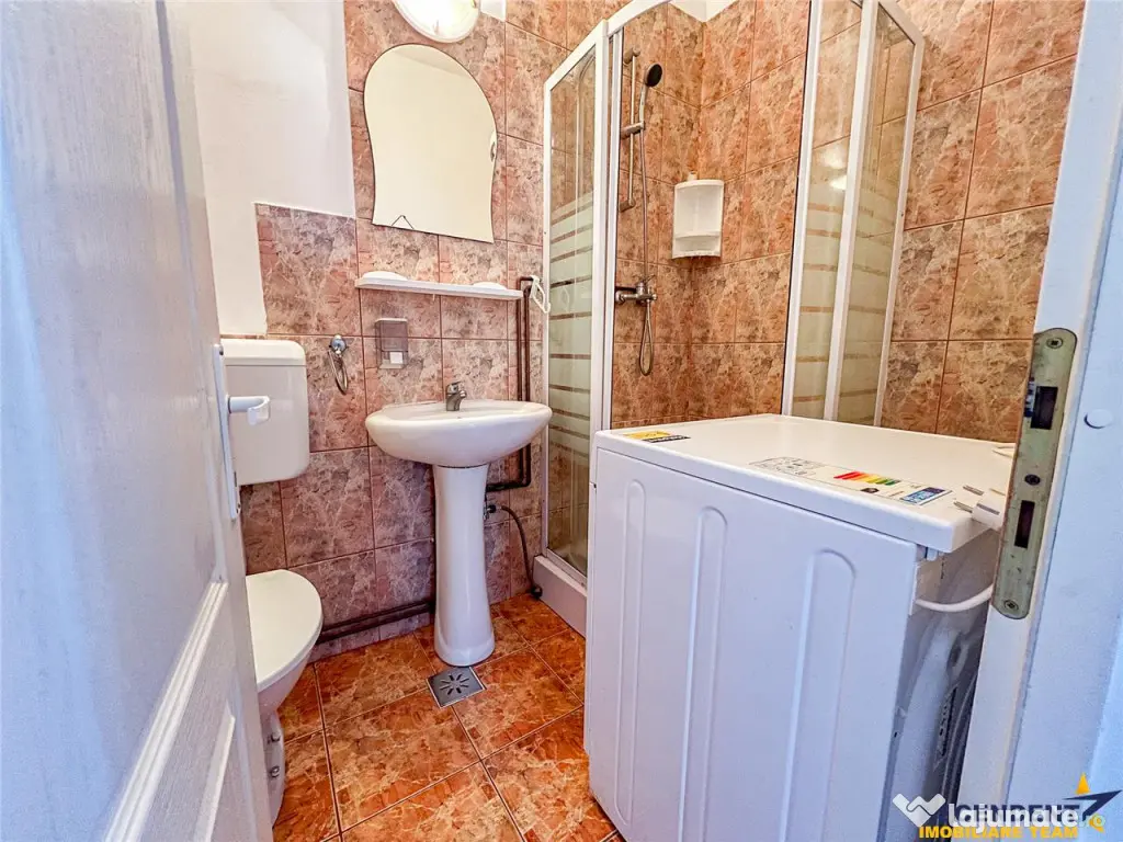 FILM! Casa 7 camere, oportunitate: rezidential turistic in