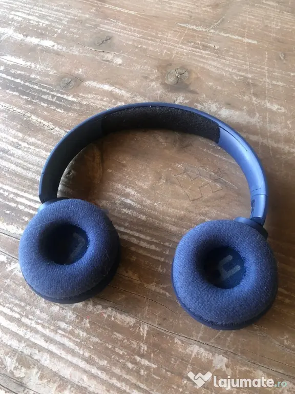 Căști audio JBL cu bluethoot