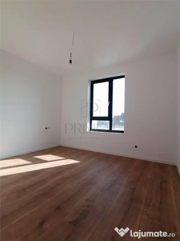 Duplex modern - design deosebit - zona foarte buna - 3 dormi
