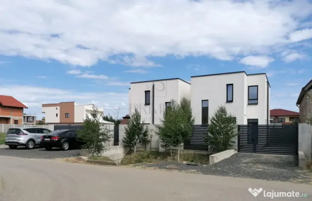 Duplex modern - design deosebit - zona foarte buna - 3 dormi