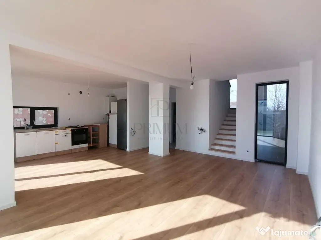 Duplex modern - design deosebit - zona foarte buna - 3 dormi