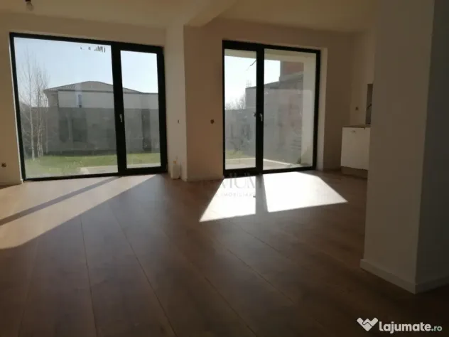 Duplex modern - design deosebit - zona foarte buna - 3 dormi