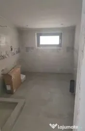 Spatiu comercial nou. Spatiu birouri