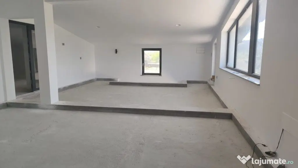 Spatiu comercial nou. Spatiu birouri