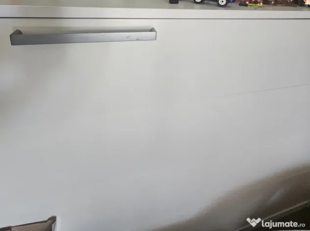 Pat rabatabil cu saltea inclusa, culoare alba, de o persoana