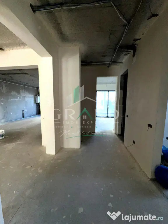SPAȚIU COMERCIAL 120mp | 4 ÎNCĂPERI | 3 BAI | TERASĂ 20m