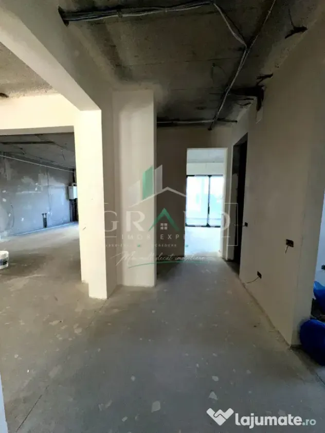 SPAȚIU COMERCIAL 120mp | 4 ÎNCĂPERI | 3 BAI | TERASĂ 20m