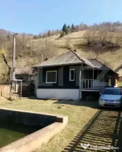 Cabana cu piscina si sistem fotovoltaic, 60 mp, zona Maguri 