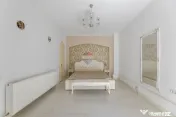 Apartament luxos cu 3 camere de închiriat - Piața Avram... 