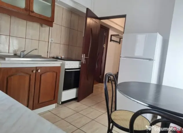 Apartament 1 camere, bld. Independentei, etaj 3.