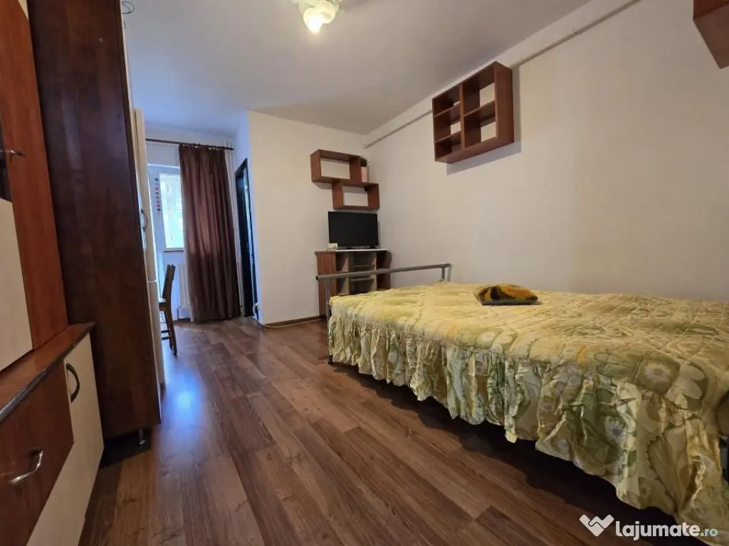 Garsonieră de închiriat | Galata | Etaj 2 | Centrală p...