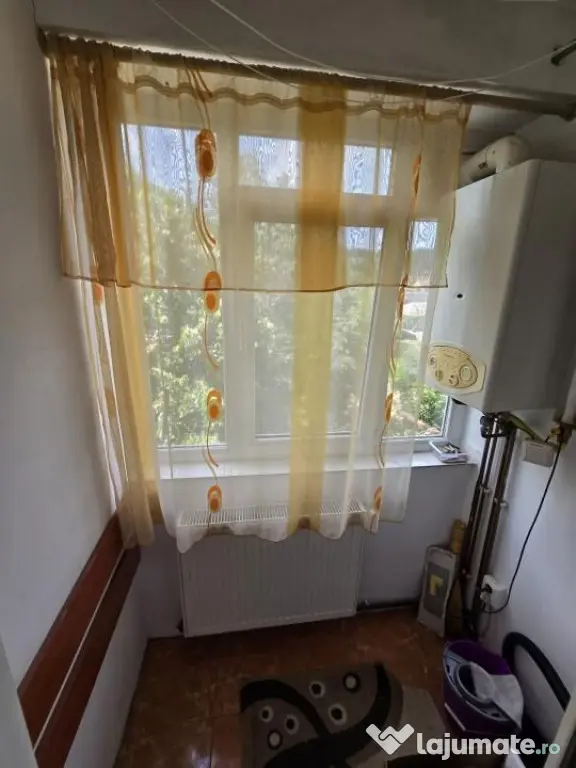 Garsonieră de închiriat | Galata | Etaj 2 | Centrală p...