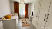 SAGULUI - RENOVAT - 3 CAMERE - ETAJ 3 - GARAJ SUB BLOC BOXA