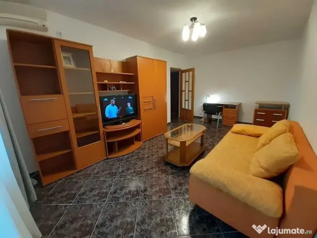 2 Aparatorii Patriei cu centrala si loc parcare 3 minute ...