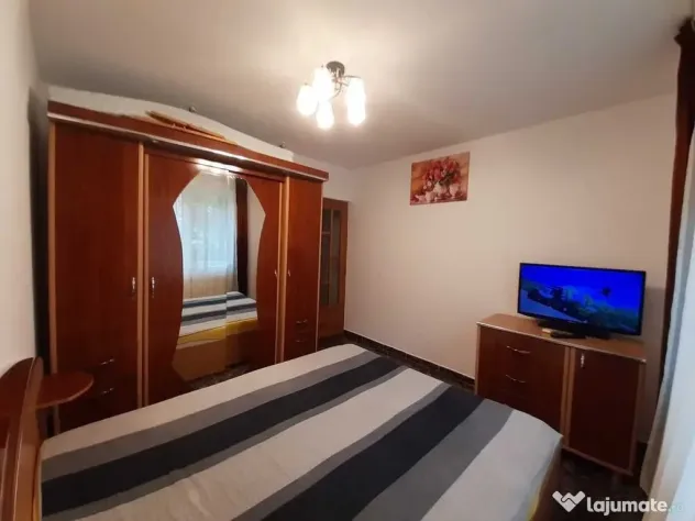 2 Aparatorii Patriei cu centrala si loc parcare 3 minute ...