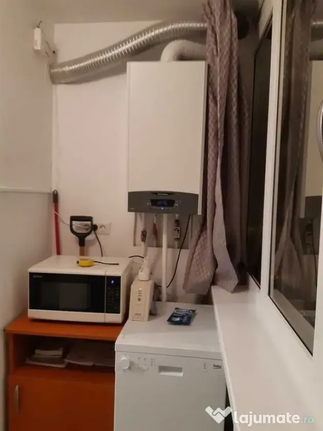 2 Aparatorii Patriei cu centrala si loc parcare 3 minute ...