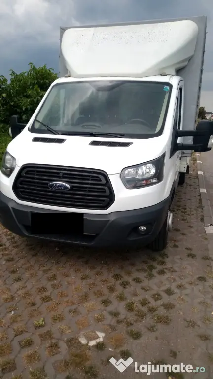 Ford Transit autoutilitara