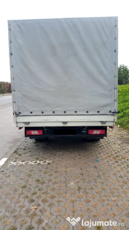 Ford Transit autoutilitara